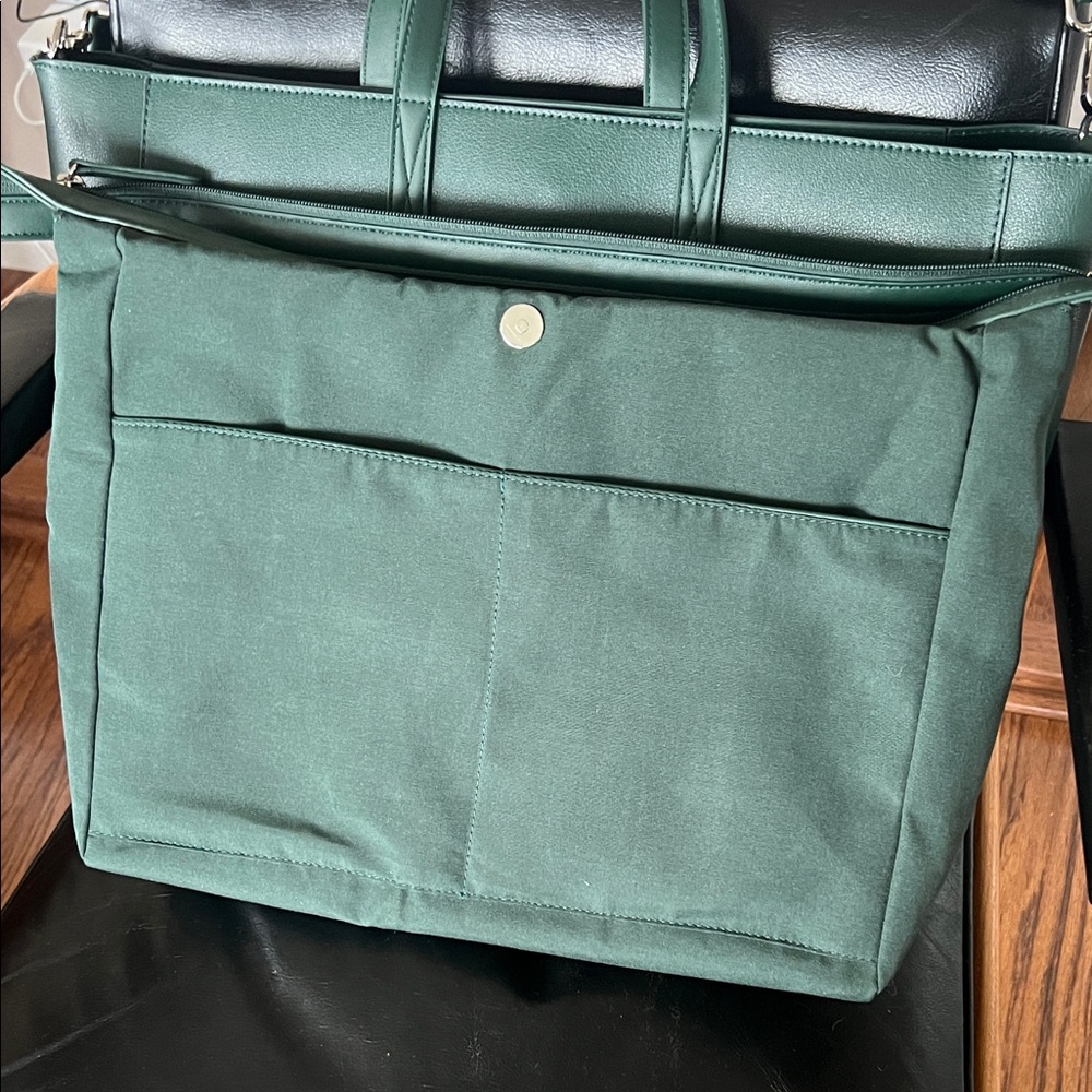 Calpak Haven 16 inch Forest Green Leather Tote - Picture 9 of 10